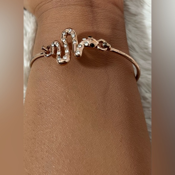 Chic Rose Gold Snake Bracelet with Crystals - Picture 1 of 1